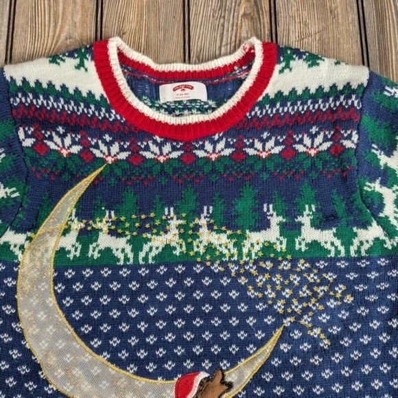 Holiday Time howling at the moon wolf Christmas sweater small embroidered - Picture 9 of 10
